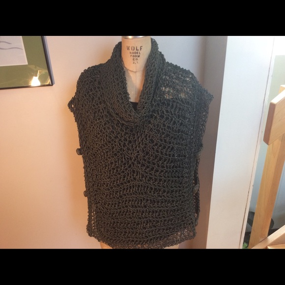 Top - Picture 4 of 7